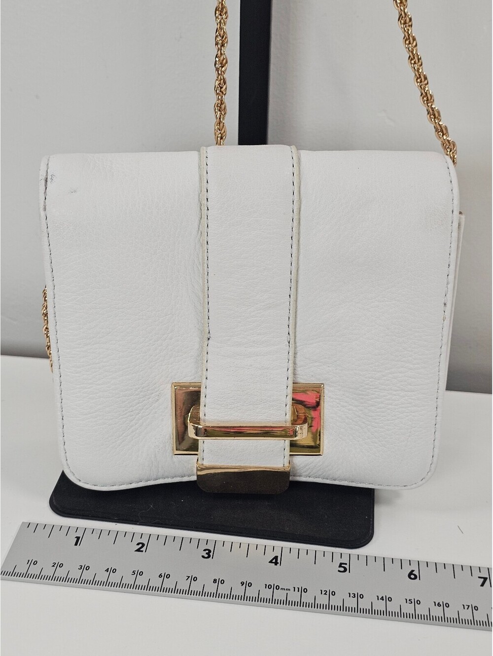 Liz Claiborne White Leather Crossbody Bag with Gold Chain Strap